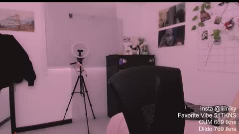 Nikylaine online show from 02.08.26