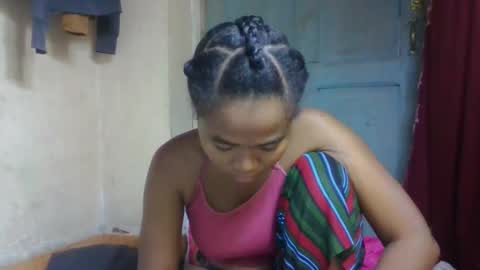 nilah online show from 04.30.26