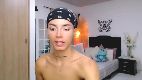 Nilam online show from 02.22.25