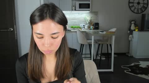 Bella online show from 04.21.26