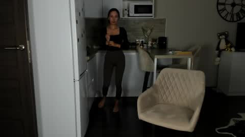 Snapshot of nilliluv chatting on 05.11.26 Bella online show from 05.11.26