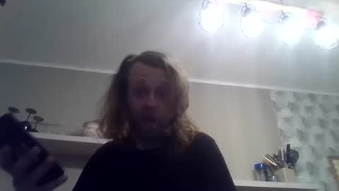 Snapshot of nilsberlin99 chatting on 03.19.26 nilsberlin99 online show from 03.19.26