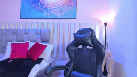 nina_glow_ online show from 02.28.26