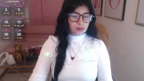 Snapshot of nina_harpper_ chatting on 02.26.26 Nina online show from 02.26.26