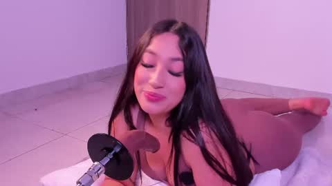 Snapshot of nina_sweetz chatting on 07.16.26 Nina online show from 07.16.26