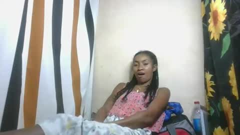 Snapshot of ninaeaa chatting on 11.22.25 ninaeaa online show from 11.22.25