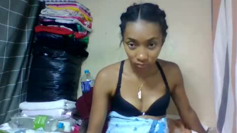 ninaeaa online show from 06.11.26