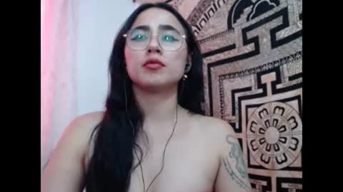 Snapshot of ninakravtz chatting on 12.23.24 N I N A online show from 12.23.24