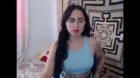 Snapshot of ninakravtz chatting on 01.04.25 N I N A online show from 01.04.25