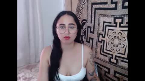 Snapshot of ninakravtz chatting on 01.21.25 N I N A online show from 01.21.25