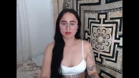 Snapshot of ninakravtz chatting on 01.21.25 N I N A online show from 01.21.25