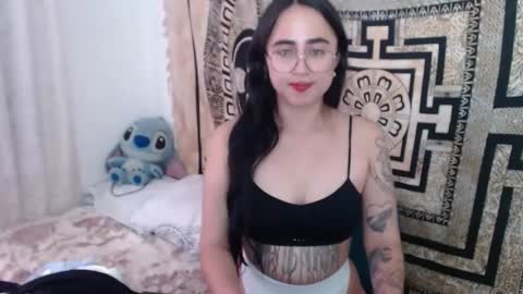 Snapshot of ninakravtz chatting on 01.23.25 N I N A online show from 01.23.25