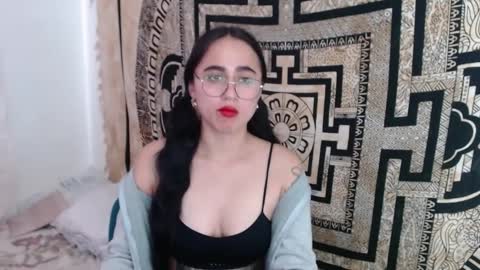 Snapshot of ninakravtz chatting on 01.28.25 N I N A online show from 01.28.25