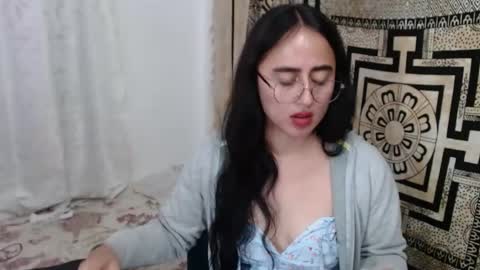 Snapshot of ninakravtz chatting on 01.30.25 N I N A online show from 01.30.25