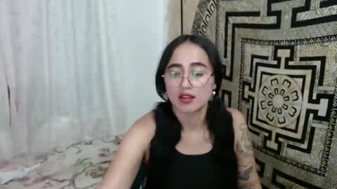 Snapshot of ninakravtz chatting on 02.21.25 N I N A online show from 02.21.25