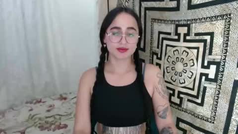 Snapshot of ninakravtz chatting on 02.21.25 N I N A online show from 02.21.25