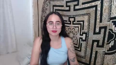 Snapshot of ninakravtz chatting on 03.04.25 N I N A online show from 03.04.25