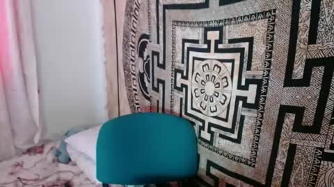 Snapshot of ninakravtz chatting on 09.22.25 N I N A online show from 09.22.25