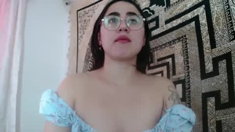 Snapshot of ninakravtz chatting on 09.23.25 N I N A online show from 09.23.25