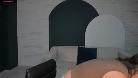  Nina  online show from 08.02.26