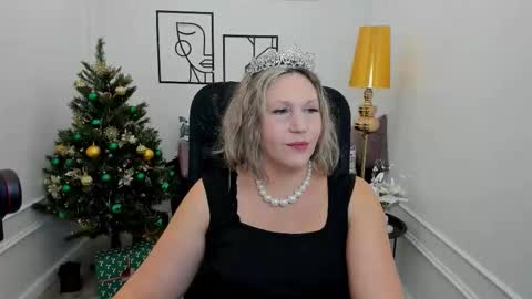 ninastarle online show from 12.18.25