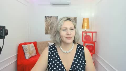 ninastarle online show from 02.13.26