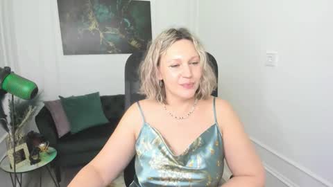 ninastarle online show from 03.17.26