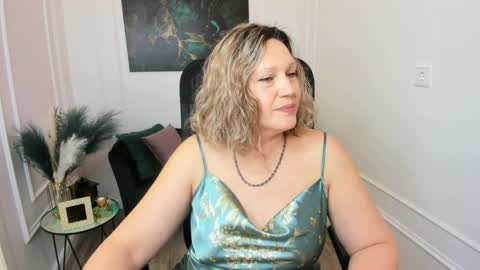 ninastarle online show from 04.12.26