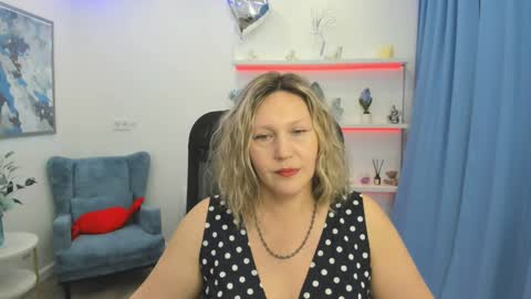 ninastarle online show from 04.27.26