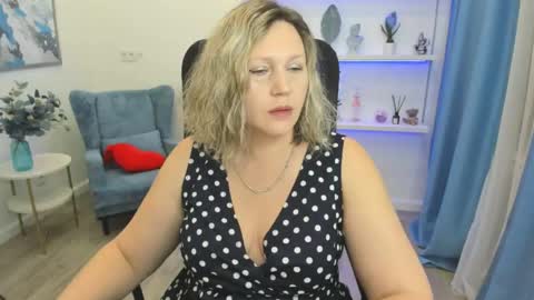 Snapshot of ninastarle chatting on 05.09.26 ninastarle online show from 05.09.26