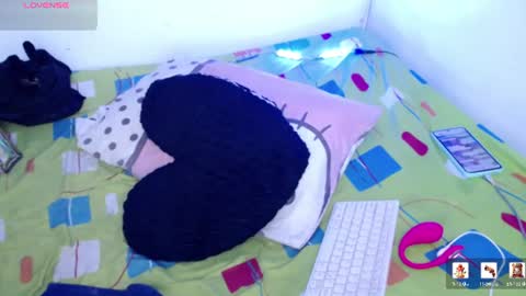 Snapshot of ninatinydoll1 chatting on 06.17.26 ninatinydoll1 online show from 06.17.26