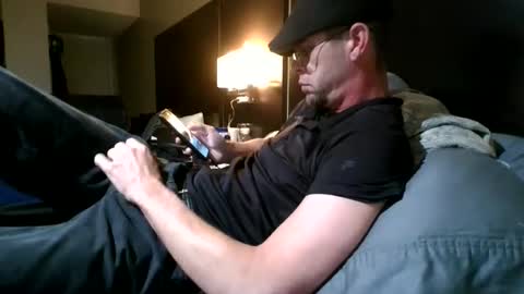 Snapshot of nineinchbronco chatting on 11.12.25 nineinchbronco online show from 11.12.25