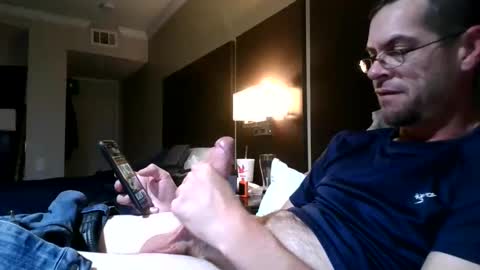 Snapshot of nineinchbronco chatting on 11.15.25 nineinchbronco online show from 11.15.25