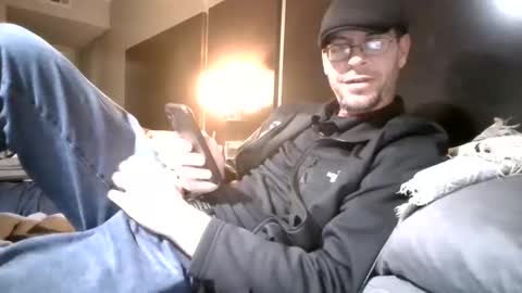 Snapshot of nineinchbronco chatting on 11.16.25 nineinchbronco online show from 11.16.25