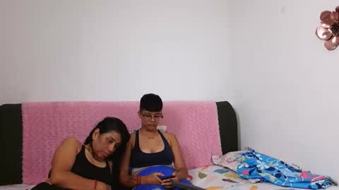 nini_smith online show from 05.08.26