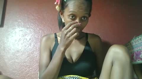 Snapshot of ninie246746 chatting on 01.12.25 ninie246746 online show from 01.12.25