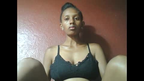 Snapshot of ninie246746 chatting on 01.20.25 ninie246746 online show from 01.20.25