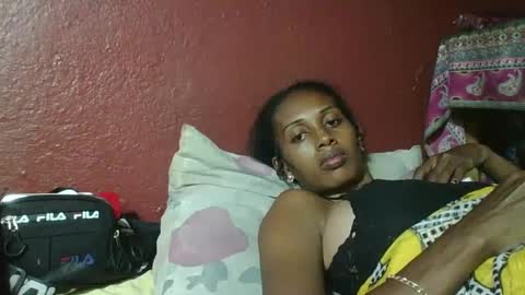 Snapshot of ninie246746 chatting on 02.13.25 ninie246746 online show from 02.13.25