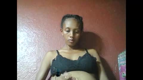 Snapshot of ninie246746 chatting on 02.17.25 ninie246746 online show from 02.17.25