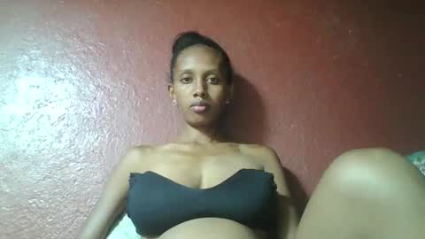 Snapshot of ninie246746 chatting on 02.26.25 ninie246746 online show from 02.26.25