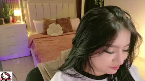 Snapshot of ninna_sweet_ chatting on 06.25.26 Nina online show from 06.25.26