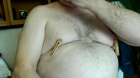 Nip Fun Bear online show from 11.15.25