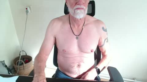 nipplesilverdad55 online show from 10.18.25