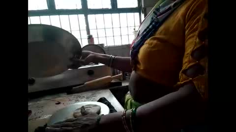 Snapshot of nisha800411 chatting on 12.26.24 Nisha online show from 12.26.24