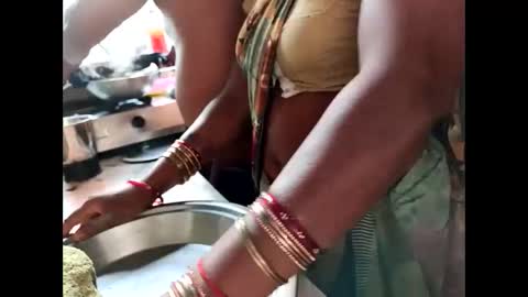 Snapshot of nisha800411 chatting on 03.04.25 Nisha online show from 03.04.25