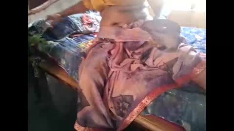 Snapshot of nisha800411 chatting on 09.11.25 Nisha online show from 09.11.25