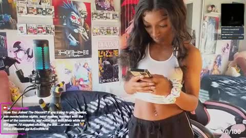 NIVIA WOLFE online show from 12.04.24