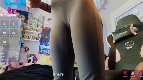 NIVIA WOLFE online show from 01.15.26