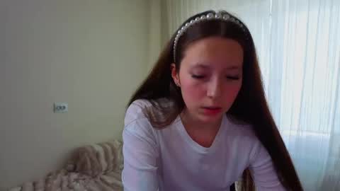 Polly 3 online show from 05.17.26