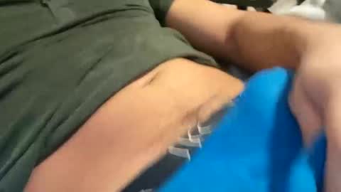 Snapshot of niyo1996 chatting on 02.19.25 niyo1996 online show from 02.19.25